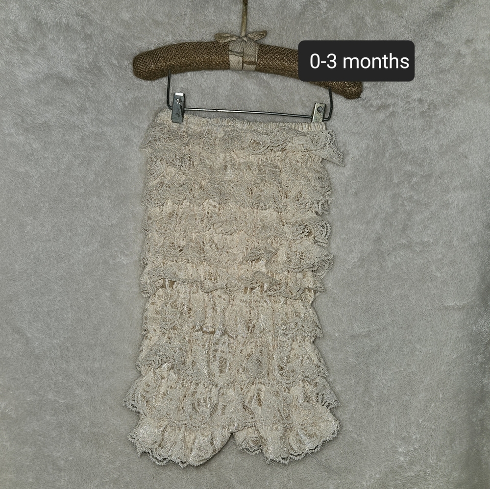 Strapless lace romper